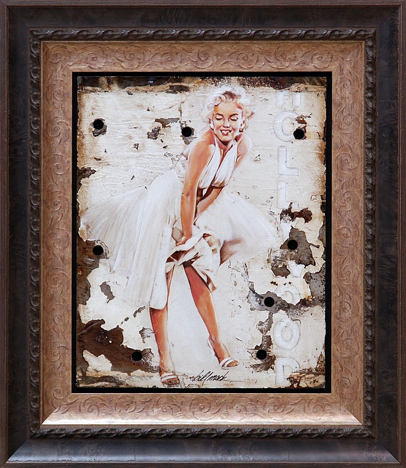 Marilyn's Dress (Marilyn Monroe)