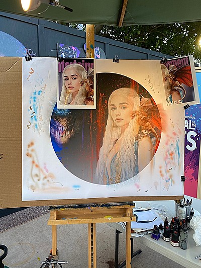 Round Game of Thrones - Emilia Clarke